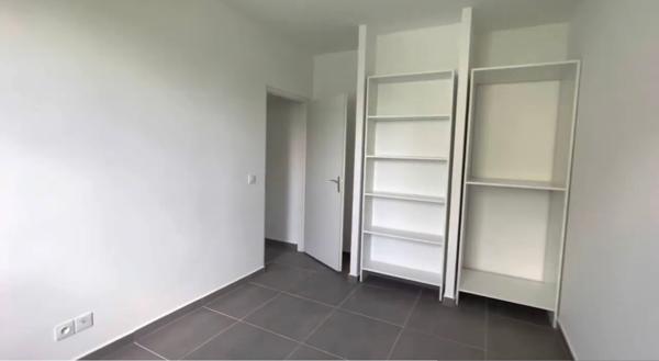 PROCHE JARRY: Appartement moderne idéalement situé