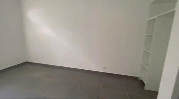 PROCHE JARRY: Appartement moderne idéalement situé