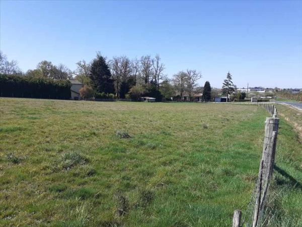 Terrain à vendre |  Saint-Junien |  7508 m²