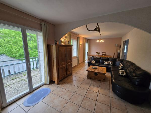 Maison 5 pièces de 120 m² à Besse-et-Saint-Anastaise