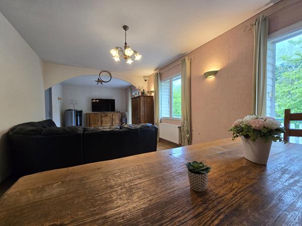 Maison 5 pièces de 120 m² à Besse-et-Saint-Anastaise