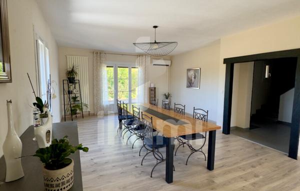Maison de 250 m²