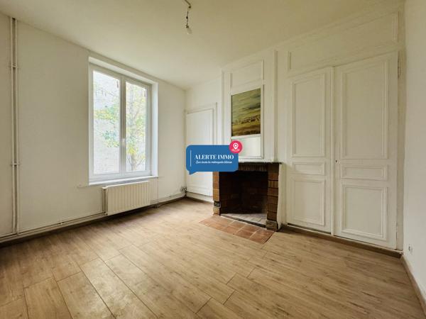 VIEUX-LILLE: location T5 duplex de 122 m2 renové avec jardin + 1 place de stationnement et 1 cave