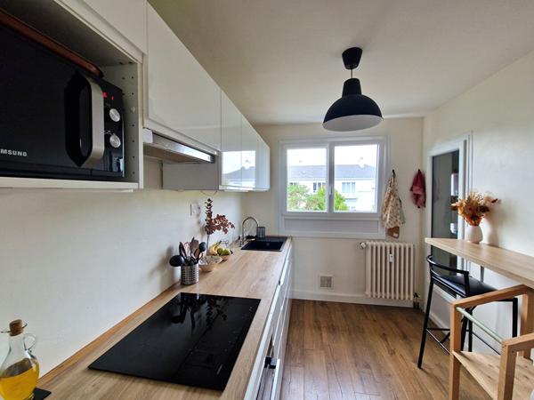 appartement T4, 70m², dernier étage