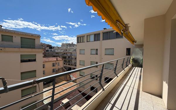 Appartement à vendre    2 pièces • 52,45 m2 Cannes