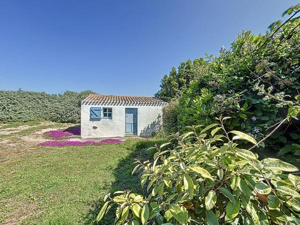 TRES RARE- Maison sur site d'exception à Bouin