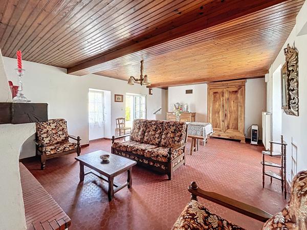 TRES RARE- Maison sur site d'exception à Bouin