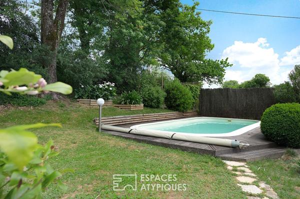 Maison type chalet avec piscine et vue