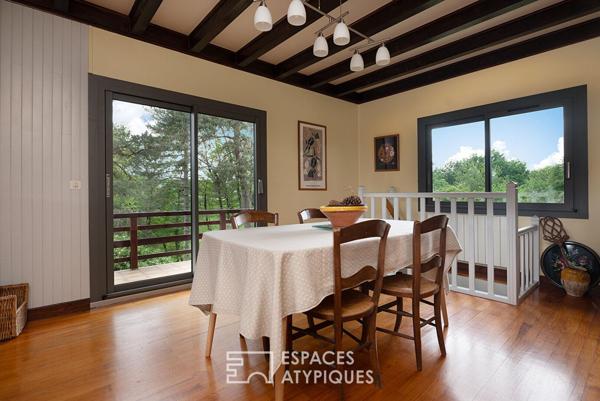 Maison type chalet avec piscine et vue