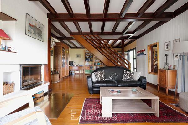 Maison type chalet avec piscine et vue