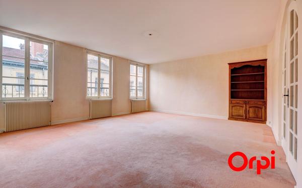 Appartement à vendre    3 pièces • 94,23 m2 Lyon 2