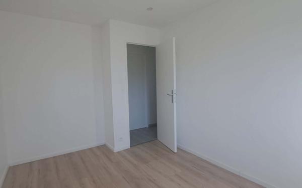 Maison à louer    4 pièces • 92 m2 Saint-Germain-des-Prés