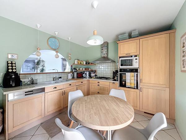 Maison 5 pièces - 310 m²