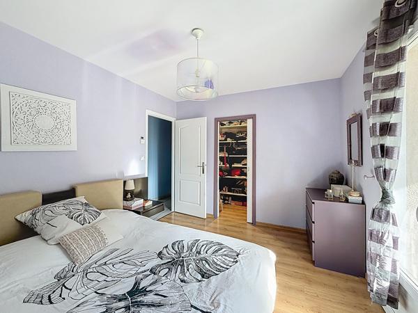 Maison 5 pièces - 310 m²