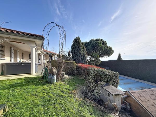 Maison 5 pièces - 310 m²