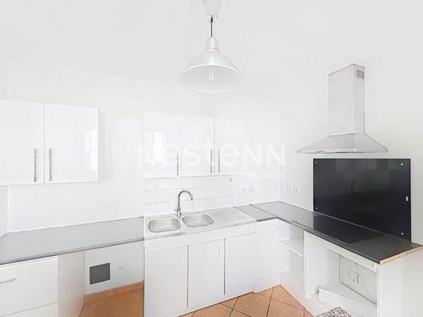 Immeuble de caractère du XVIIe siècle de 232 m² sur 4 niveaux à Sigean (11)