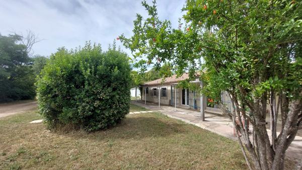 Dpt Gard (30), à vendre BEAUCAIRE maison P5