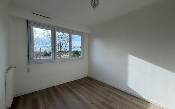 Appartement à louer    4 pièces • 81 m2 La Rochelle
