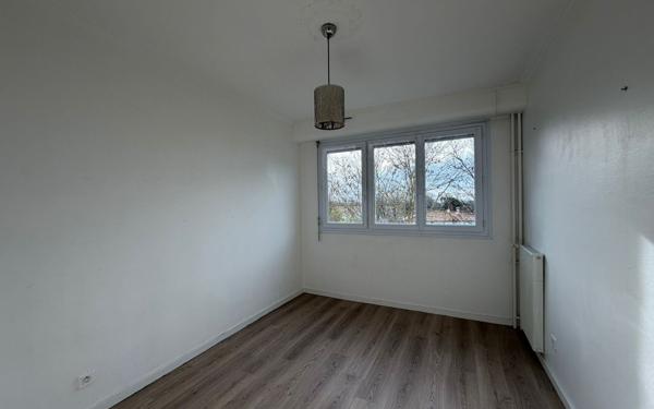 Appartement à louer    4 pièces • 81 m2 La Rochelle