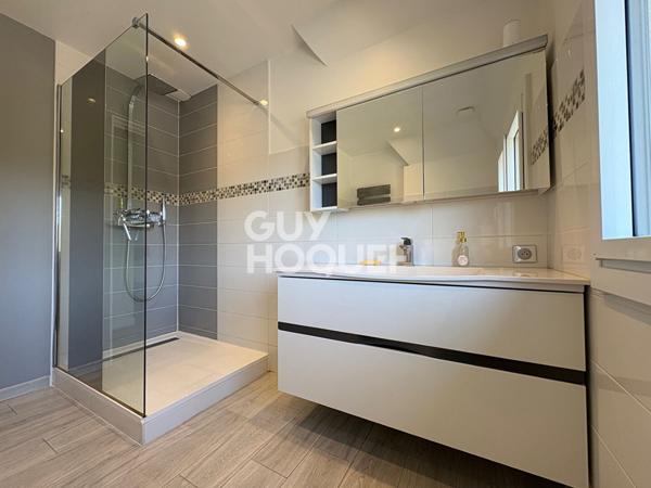 Villa Pullay 6 pièce(s) 185m²