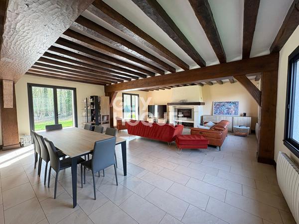 Villa Pullay 6 pièce(s) 185m²