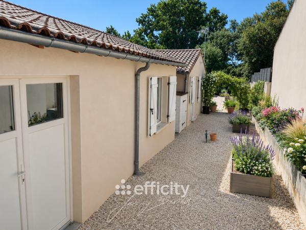 Maison
         7 pièces
        - 140 m² 419 000 € *