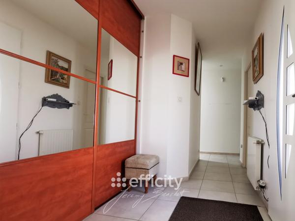 Maison
         7 pièces
        - 140 m² 419 000 € *