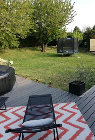 Bormes les Mimosas T3 de 61,10 M avec jardin de 217,56m2 , terrasse de 14 m2