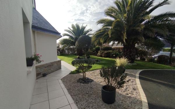 Maison à vendre    6 pièces •  Landivisiau