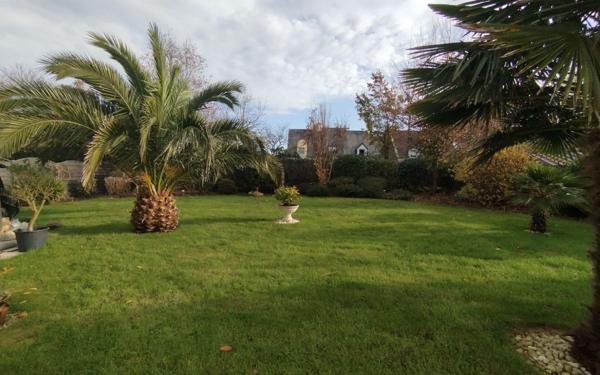 Maison à vendre    6 pièces •  Landivisiau