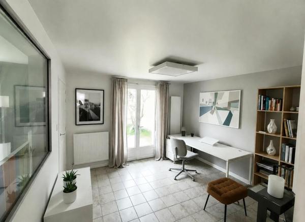 ATELIER LOFT (ACTIVITÉ+HABITATION) DE 180M2 AVEC JARDIN NEUILLY-PLAISANCE (93360)
