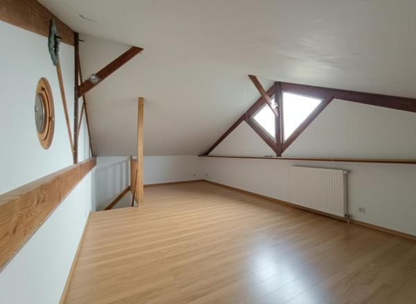ATELIER LOFT (ACTIVITÉ+HABITATION) DE 180M2 AVEC JARDIN NEUILLY-PLAISANCE (93360)