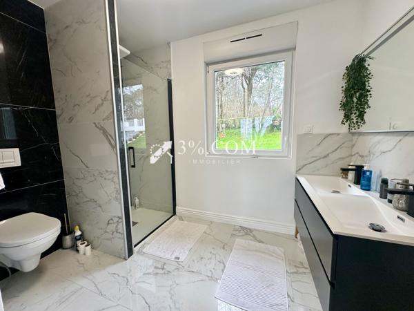 Maison 6 pièce(s) 4 chambre(s) 179 m²