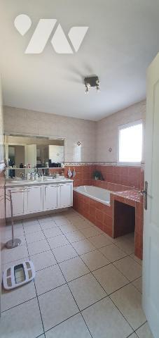 PORNIC. Belle maison de 150 m² sur terrain de plus de 1 800 m².