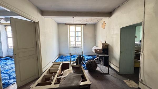Appartement à rénover en plein coeur de Saint-Marcellin