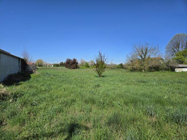 Tarbes (65000) Terrain 2 512 m2 Zone UX
