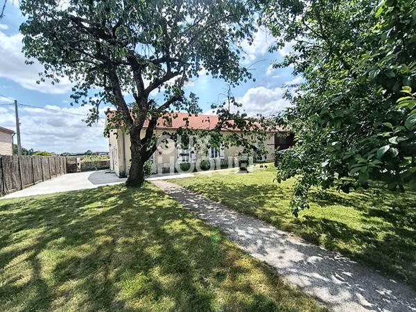 Maison proche de Marmande 6 pièce(s) 275 m2