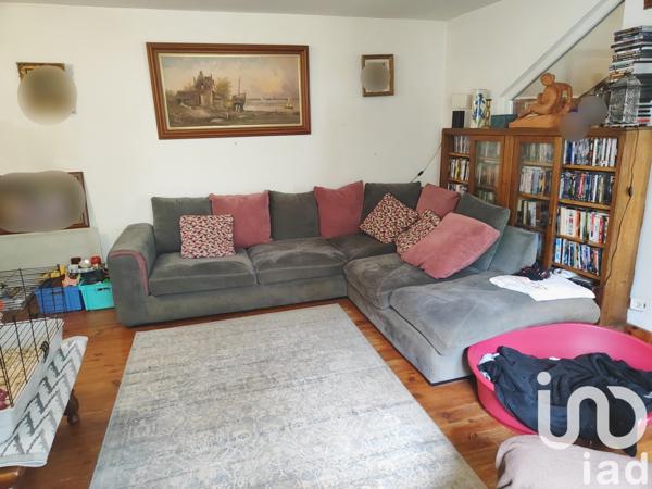 Maison 8 pièces de 168 m² à Confolens (16500)