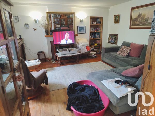 Maison 8 pièces de 168 m² à Confolens (16500)