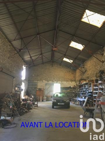 Maison 8 pièces de 168 m² à Confolens (16500)