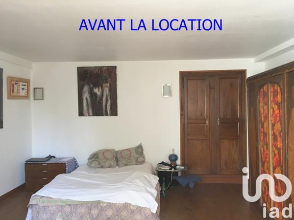 Maison 8 pièces de 168 m² à Confolens (16500)