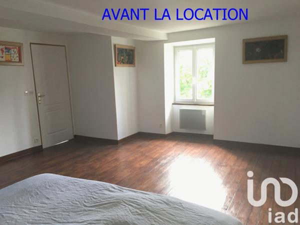 Maison 8 pièces de 168 m² à Confolens (16500)