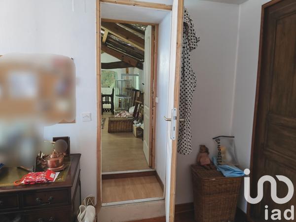 Maison 8 pièces de 168 m² à Confolens (16500)