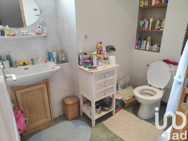 Maison 8 pièces de 168 m² à Confolens (16500)