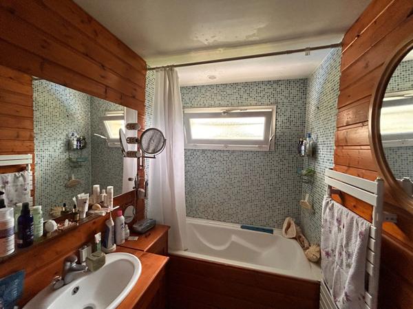 Maison individuelle 130m² - Boos -Franquevillette- Franqueville saint pierre -3 chambres - grand jardin - studio indépendant - calme - sans vis à vis 245000€