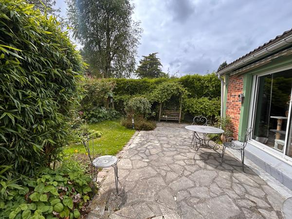 Maison individuelle 130m² - Boos -Franquevillette- Franqueville saint pierre -3 chambres - grand jardin - studio indépendant - calme - sans vis à vis 245000€