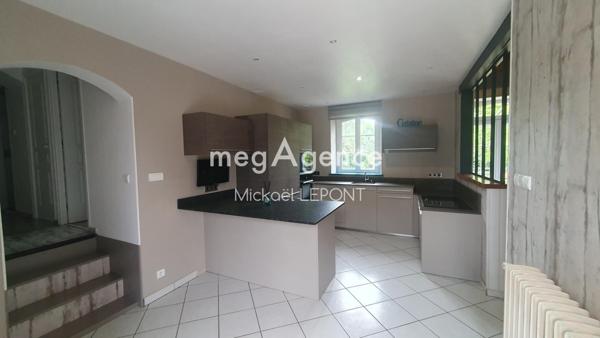 Maison à LE GENEST-SAINT-ISLE, 53940 - 6 pièces 174m²