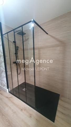 Maison à LE GENEST-SAINT-ISLE, 53940 - 6 pièces 174m²