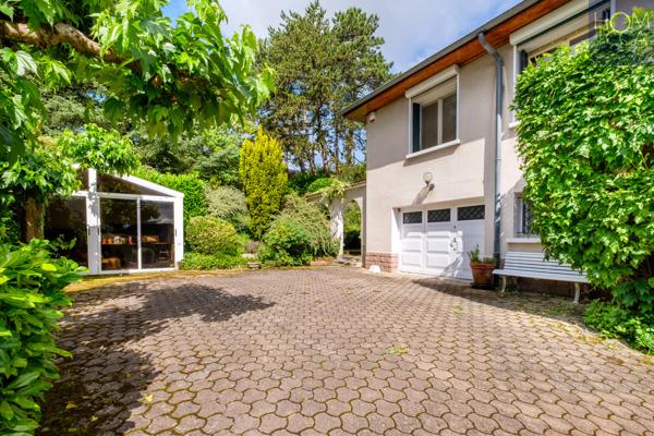 Maison 7 pièce(s) 5 chambre(s) 159.51 m²