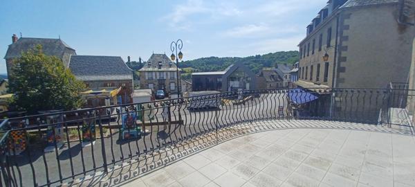 Immeuble 19 pièces - 630 m²